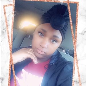 Meet your Posher, Kadijah